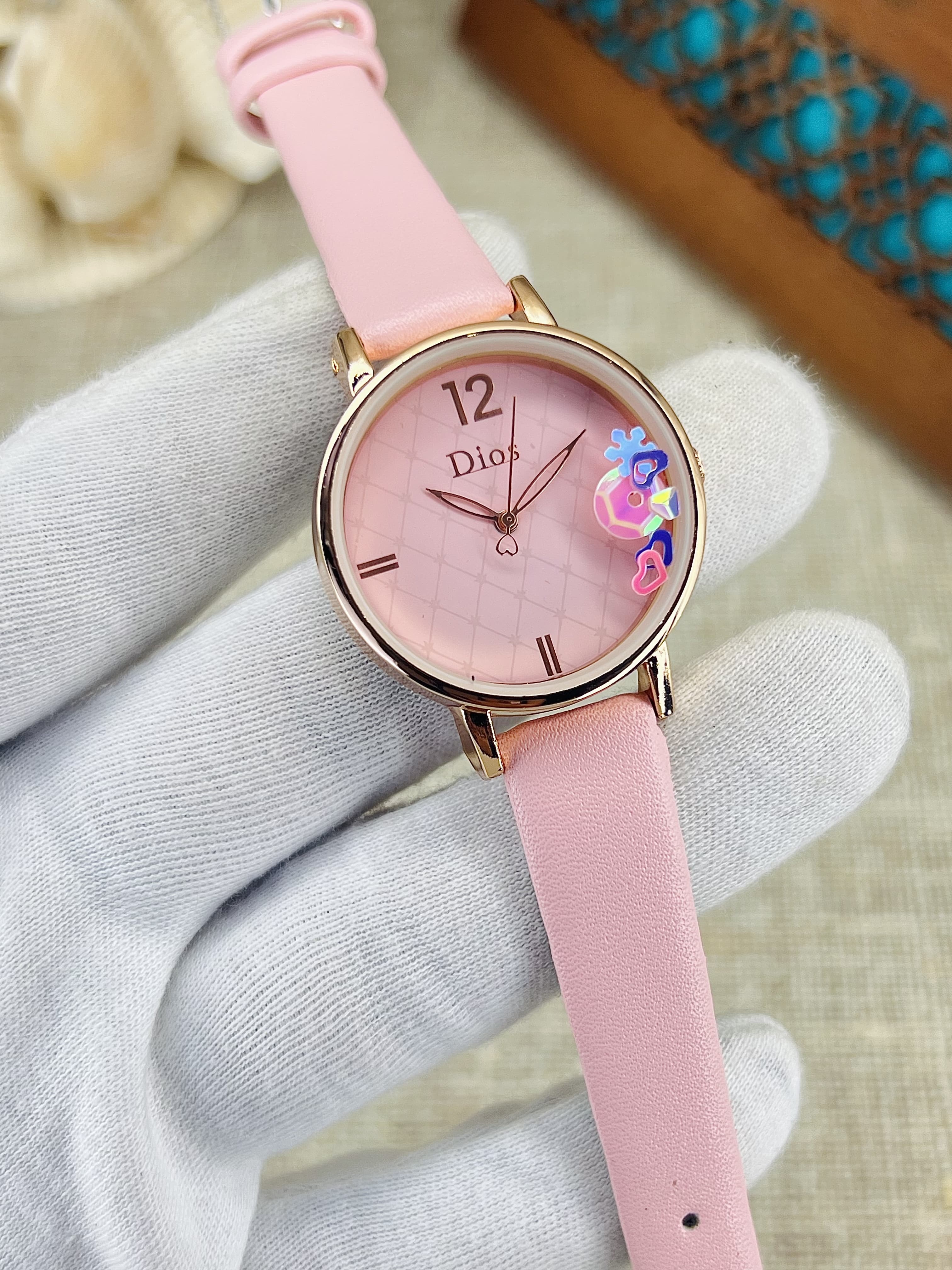 OIMG Disu Simple Design Fashion Luxury Star Lady Watch Bracelet Crystal Quartz Women'S Watch Dress Casual Watch