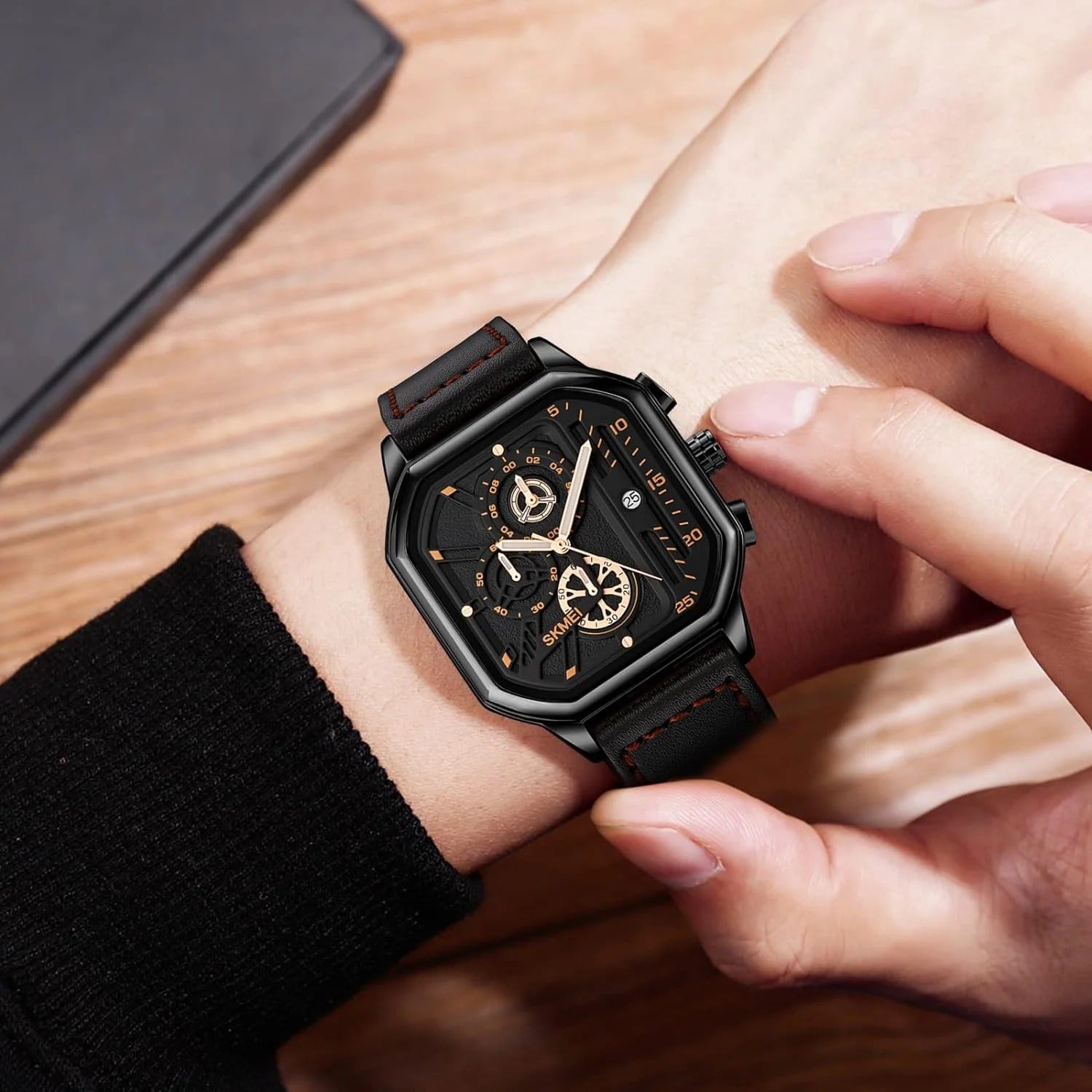 Skmei – 1963 – Waterproof Watch With Date Countdown – Black RoseGolden